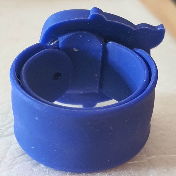 🦋10/$20🦋 Bosck Purple Pig Little Girl's Slap Band Watch - Picture 3 of 3